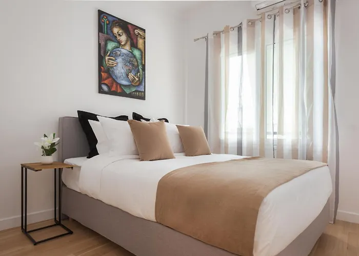 Athenian Hillside Apartment