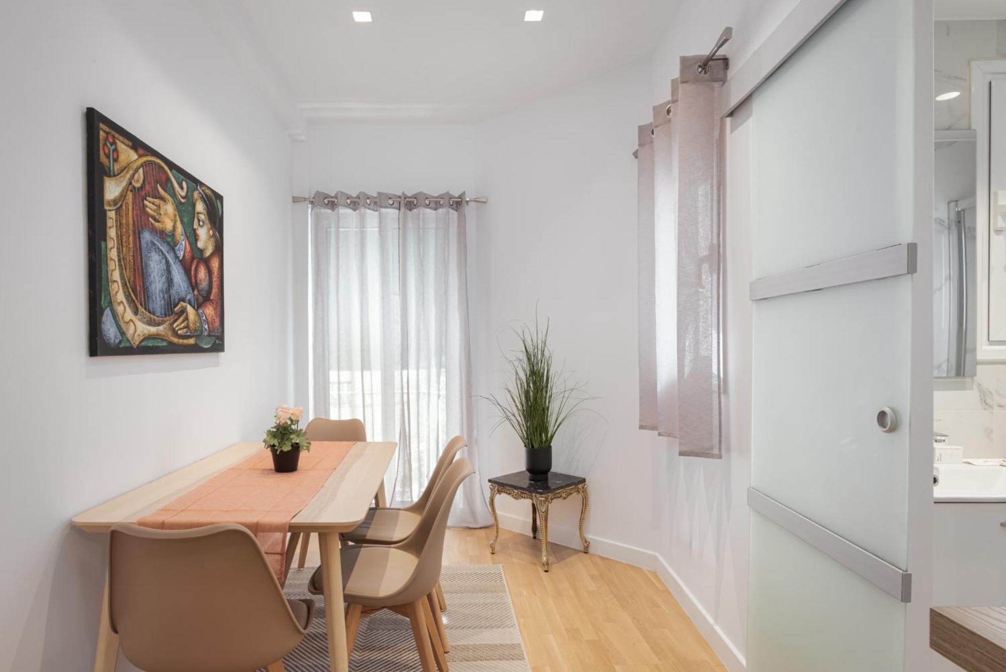 Athenian Hillside Apartment *